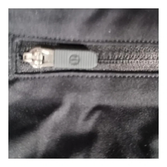 Lululemon Hot Pursuit HR Crop Tight  21" Leggings Black LW6AYXS Women's 6 - Picture 4 of 5